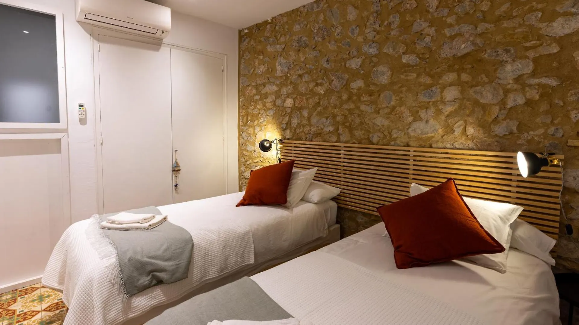 דירה Torroella de Montgrí Empordanna, Apartamento Con Encanto En El Corazon Del Emporda ספרד